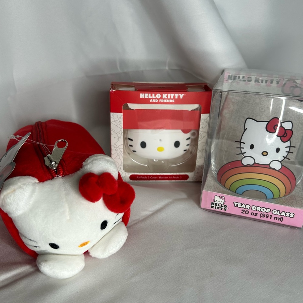 NWT Sanrio Hello Kitty Plush Pencil Case - Picture 6 of 6